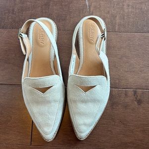 Perfect condition suede Sperry slides size 7